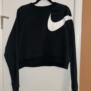 Nike Women's Black Cropped Sweatshirt